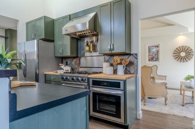 647 Canyon Drive, Pacifica CA: https://media.crmls.org/mediaz/175929fb-ac69-4177-8612-60eca997d82c.jpg