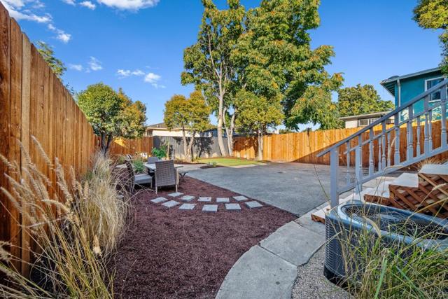 416 S 6th Street, San Jose CA: https://media.crmls.org/mediaz/175a06ff-949b-4a1c-9170-aca9515deff8.jpg