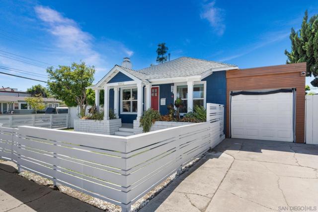 4602 Felton St, San Diego CA: https://media.crmls.org/mediaz/175ac46a-de8d-496e-87db-ac2e1e440031.jpg