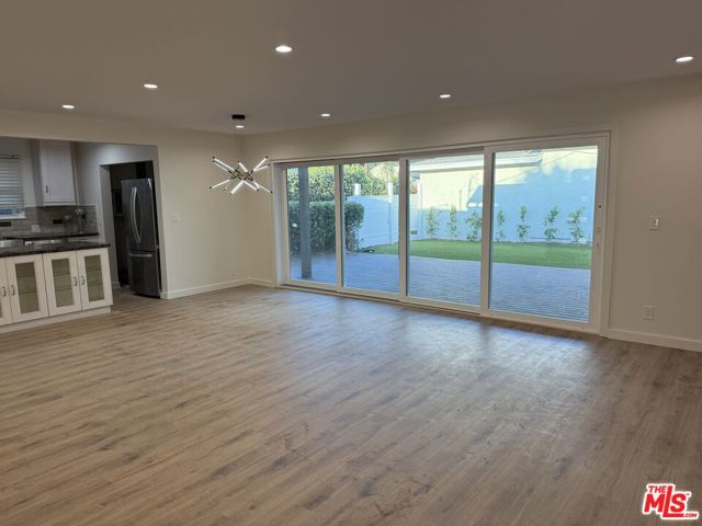 6159 Sylvia Avenue, Tarzana CA: https://media.crmls.org/mediaz/175b8fa3-6ce0-48a8-81af-824151a1ecb2.jpg
