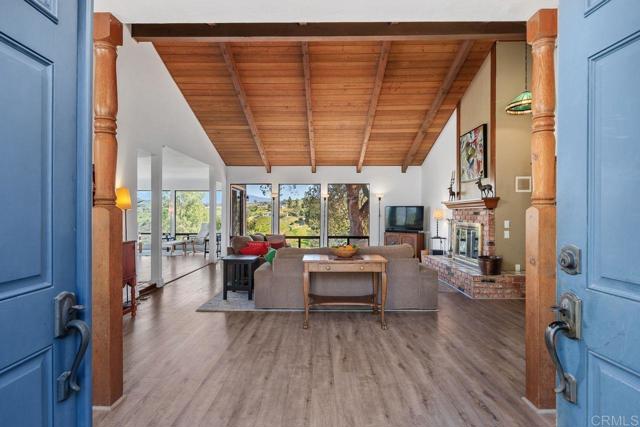 Detail Gallery Image 7 of 45 For 31424 Lilac Rd, Valley Center,  CA 92082 - 3 Beds | 3/1 Baths