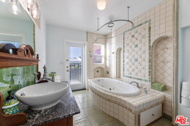 7007 Birdview Avenue, Malibu CA: https://media.crmls.org/mediaz/175c3b75-5b17-4f58-834b-d18aa1df3adb.jpg