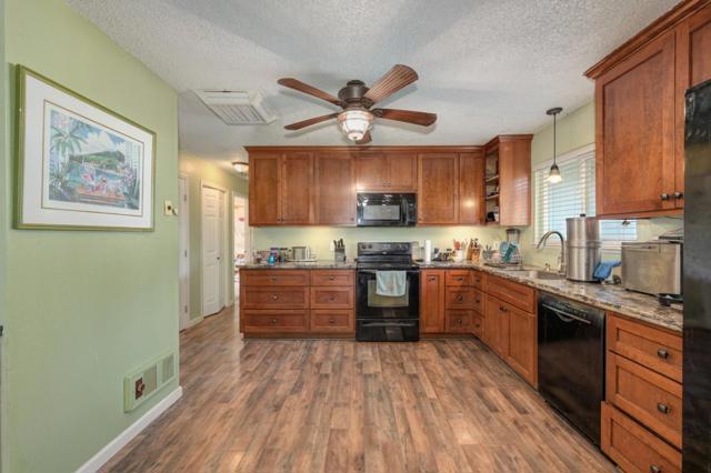874 Feather Drive, Copperopolis CA: https://media.crmls.org/mediaz/175c735b-1797-4be6-bf41-87440dbc45b0.jpg