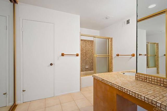 Detail Gallery Image 19 of 61 For 635 Nyes Pl, Laguna Beach,  CA 92651 - 4 Beds | 2/1 Baths