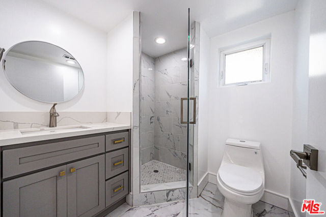 2055 S Garth Avenue, Los Angeles CA: https://media.crmls.org/mediaz/175d6fd9-f36e-45b9-8f42-59cdae68f3db.jpg
