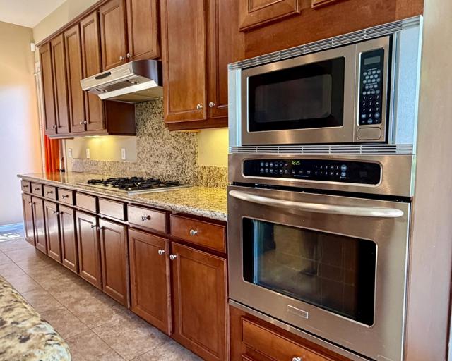 35373 Vista Montana Court, Cathedral City CA: https://media.crmls.org/mediaz/175db390-f277-4263-8f03-6937d6ecb04d.jpg