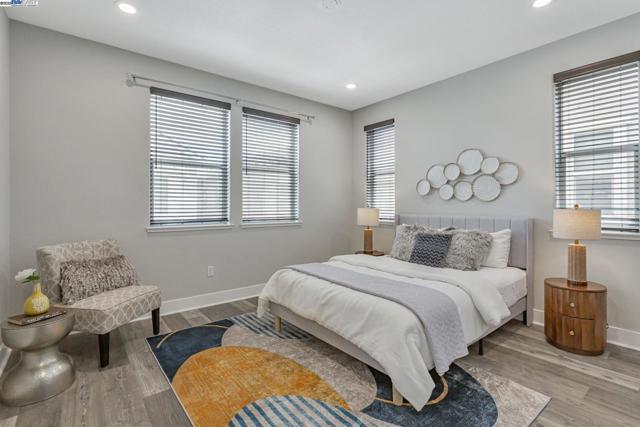 1380 Brookline Loop, Pleasanton CA: https://media.crmls.org/mediaz/175de233-b2e7-45a4-bced-8763d4ba6ce5.jpg