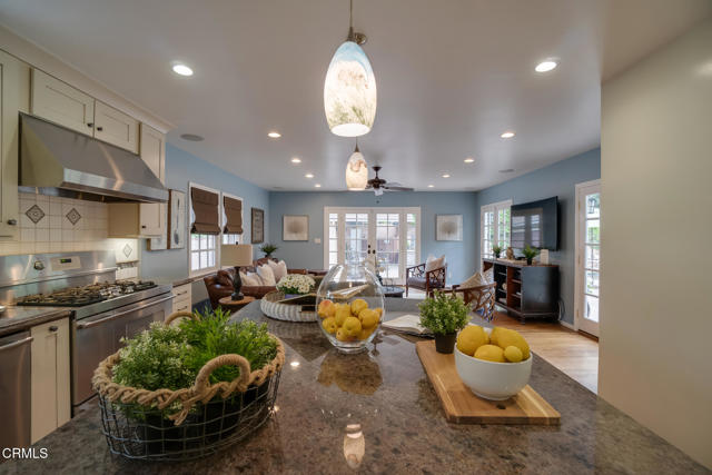 584 Rosemont Avenue, Pasadena CA: https://media.crmls.org/mediaz/175dec7b-fc48-43a0-9fd3-dc0106489bc0.jpg