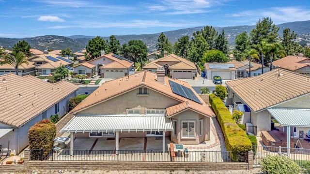 2361 Columbine Dr, Alpine CA: https://media.crmls.org/mediaz/175e961a-6f7e-4957-950b-0aa6298f59f2.jpg