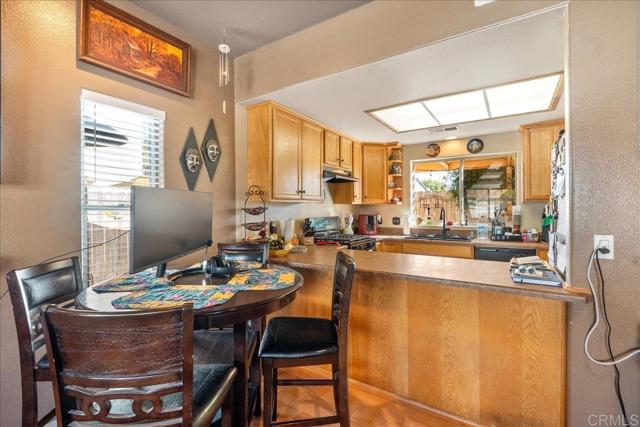 Detail Gallery Image 9 of 25 For 1005 Anza Ct, El Cajon,  CA 92020 - 4 Beds | 2/1 Baths