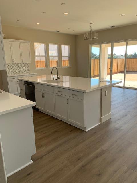 3072 Arroyo Drive, Marina CA: https://media.crmls.org/mediaz/17607229-d6c2-45dc-9df2-65490360aba2.jpg