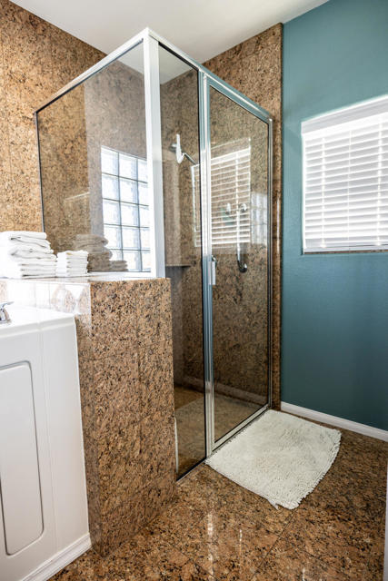 74110 Academy Lane E, Palm Desert, CA 92211