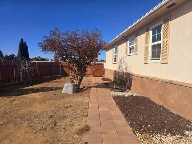 Details for 6805 Rolando Knolls  B, La Mesa, CA 91942