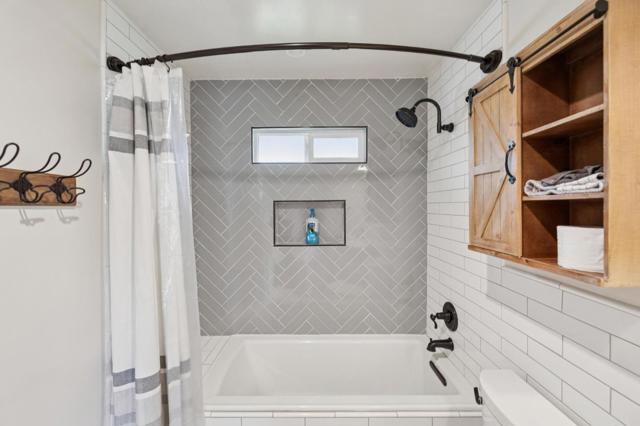 3279 N Cabrillo Highway, Half Moon Bay CA: https://media.crmls.org/mediaz/1761bbfd-3d6d-4238-8a35-001d71207983.jpg