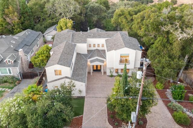 303 Lakeview Way, Redwood City CA: https://media.crmls.org/mediaz/17627c4b-f4d2-46df-90c4-f067908028c4.jpg