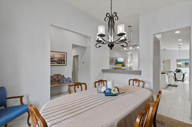26696 Avenida Quintana, Cathedral City CA: https://media.crmls.org/mediaz/176372ee-8719-4405-b231-abe45d1a20c3.jpg