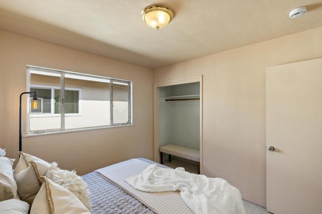 662 Oak Street, Monterey CA: https://media.crmls.org/mediaz/17666df2-f528-4df9-995a-9ea3be060494.jpg