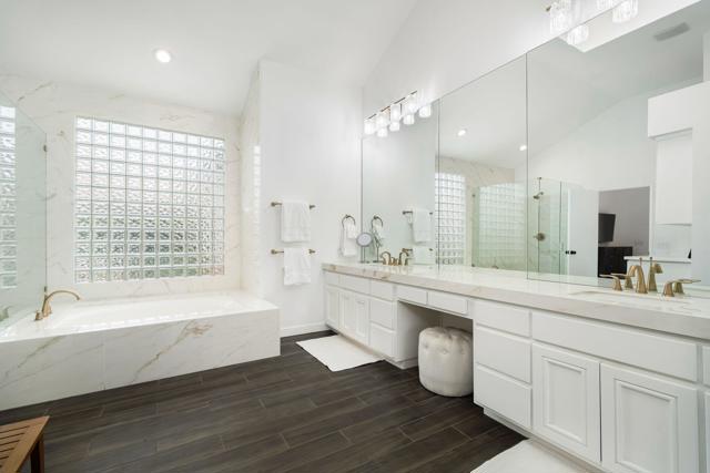56765 Merion, La Quinta CA: https://media.crmls.org/mediaz/1766b329-e793-4656-967c-23f969022ad0.jpg