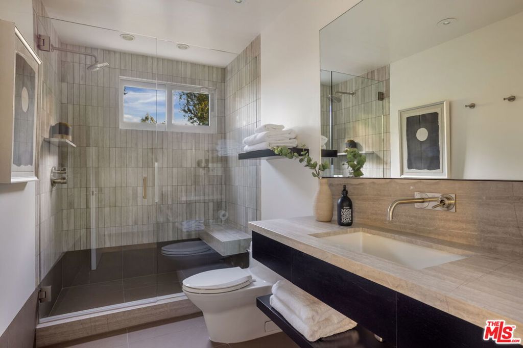 MLS #26986143 image #24