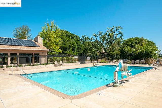 46 Birchwood Dr, Novato CA: https://media.crmls.org/mediaz/1767fb2d-6a8c-4965-a3a0-181514495027.jpg