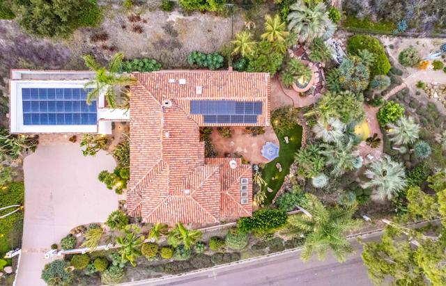 Detail Gallery Image 27 of 28 For 2202 Mountain Vista Dr, Encinitas,  CA 92024 - 5 Beds | 3/1 Baths