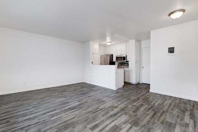 3780 Swift Avenue, San Diego CA: https://media.crmls.org/mediaz/17693acb-7254-43a8-a1ef-f429927ccb0f.jpg