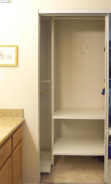 2915 N Texas St, Fairfield CA: https://media.crmls.org/mediaz/1769760e-2c63-49be-befc-6570544ddc8d.jpg