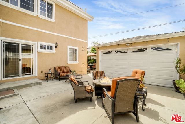 10943 Barman Avenue, Culver City CA: https://media.crmls.org/mediaz/17699aa3-535f-4206-8bc5-e0d62b1dc029.jpg