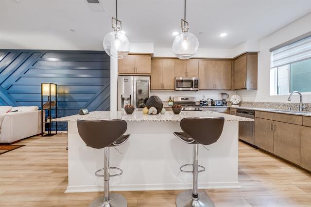 Detail Gallery Image 9 of 34 For 5261 Beachfront Cove St #174,  San Diego,  CA 92154 - 4 Beds | 3/1 Baths