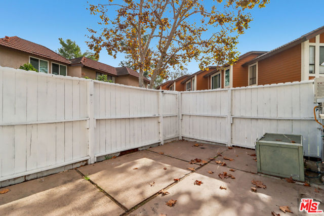 25885 Trabuco Road, Lake Forest CA: https://media.crmls.org/mediaz/176ad7e6-3d6f-410f-a89e-7201c62723b3.jpg