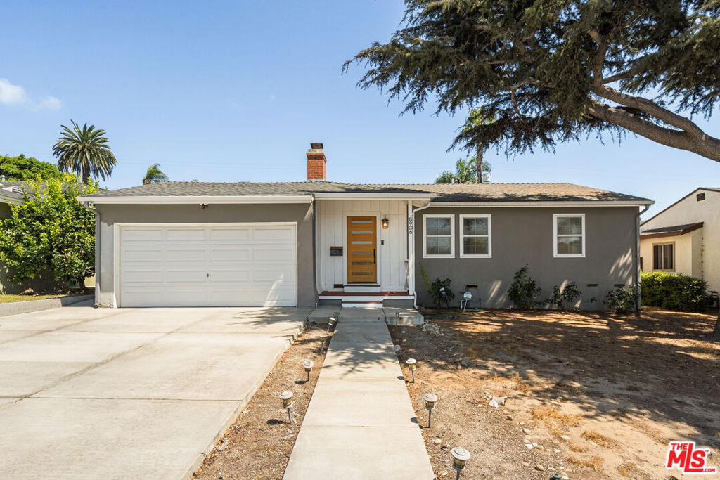 8906 Earhart Avenue
