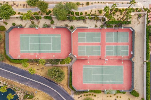 204 Lakecrest Lane, Palm Desert CA: https://media.crmls.org/mediaz/176bb286-be49-4143-9628-0a49e22fab2f.jpg