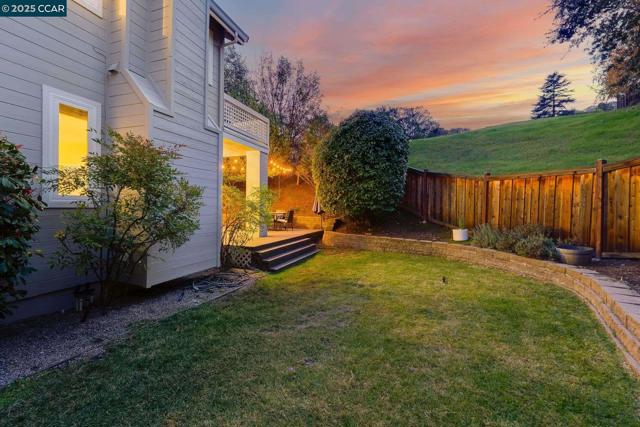 1320 Strawberry Court, Danville CA: https://media.crmls.org/mediaz/176bc22f-9886-42a8-930e-c47bed446294.jpg