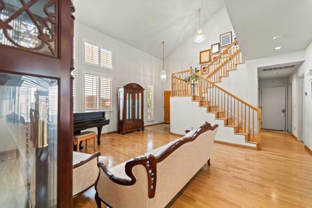 70 Meadowland Drive, Milpitas CA: https://media.crmls.org/mediaz/176bc5a0-5509-43ec-81b2-be219840b037.jpg