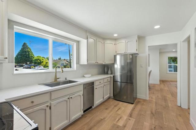 241 E Taylor, Sunnyvale CA: https://media.crmls.org/mediaz/176be755-db54-4f7f-9024-06d3a79f7f67.jpg