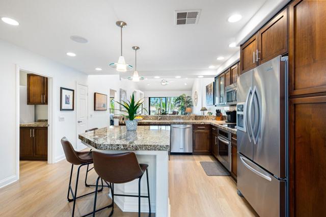 76756 Chrysanthemum Way, Palm Desert, CA 92211