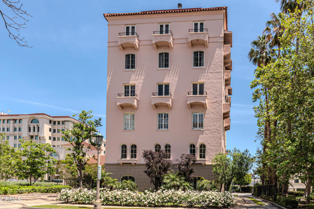 80 N Euclid Avenue, Pasadena CA: https://media.crmls.org/mediaz/176dbba6-36e7-45b8-bc52-97f116d0a3b0.jpg