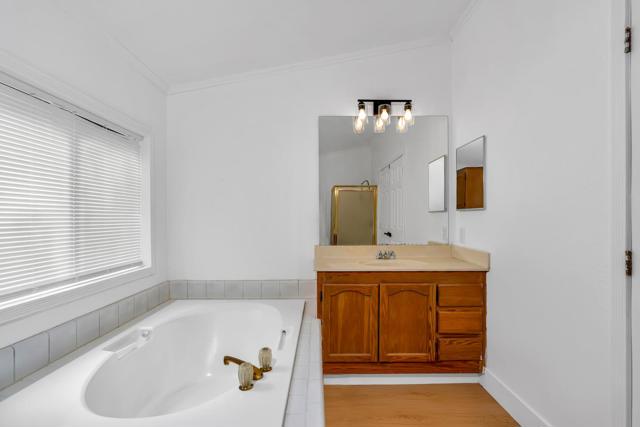 4028 Dawn Road, Mariposa CA: https://media.crmls.org/mediaz/176e0632-ea24-458f-afcc-94a3259b4469.jpg