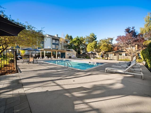 49 Showers Drive, Mountain View CA: https://media.crmls.org/mediaz/176e1ce3-0842-4a3e-bef8-edb4f0159e61.jpg