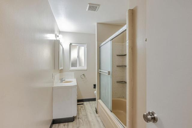 16668 Winding Boulevard, San Leandro CA: https://media.crmls.org/mediaz/176e3829-02be-4f05-89be-918e99e36d96.jpg
