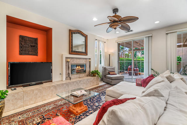 79756 Cassia Street, La Quinta CA: https://media.crmls.org/mediaz/176e9337-ade8-4db4-b4f7-e0637e76b90c.jpg