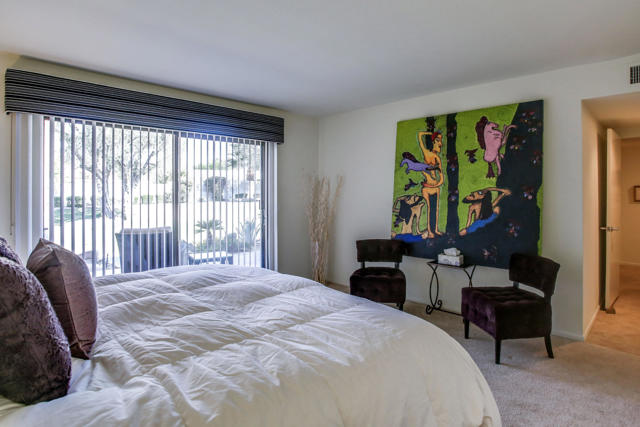 45780 Ocotillo Drive, Palm Desert CA: https://media.crmls.org/mediaz/176f3070-bb1c-44cb-a905-f5371dac98d6.jpg