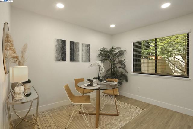 7650 Arbor Creek Cir, Dublin CA: https://media.crmls.org/mediaz/176f3858-59e9-4b0f-abad-eba518086e93.jpg