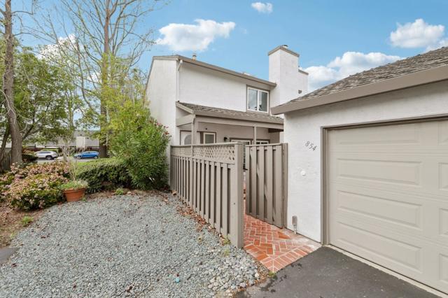 854 Erickson Lane, Foster City CA: https://media.crmls.org/mediaz/176f946f-63fd-4364-8f8a-ae3167ca987c.jpg