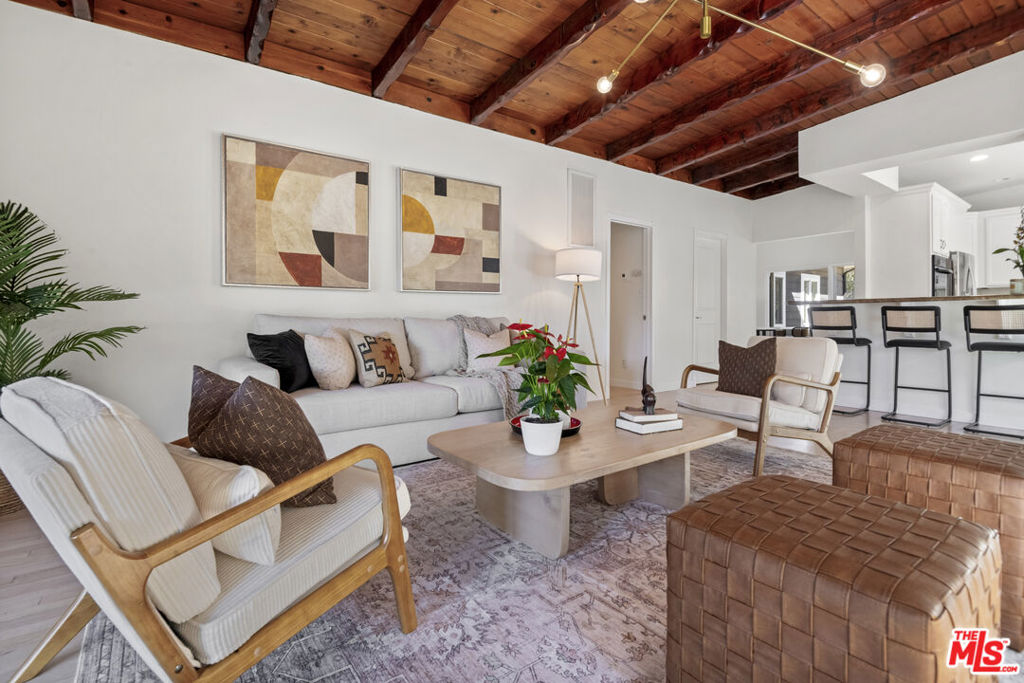 1128 Canyon Trail