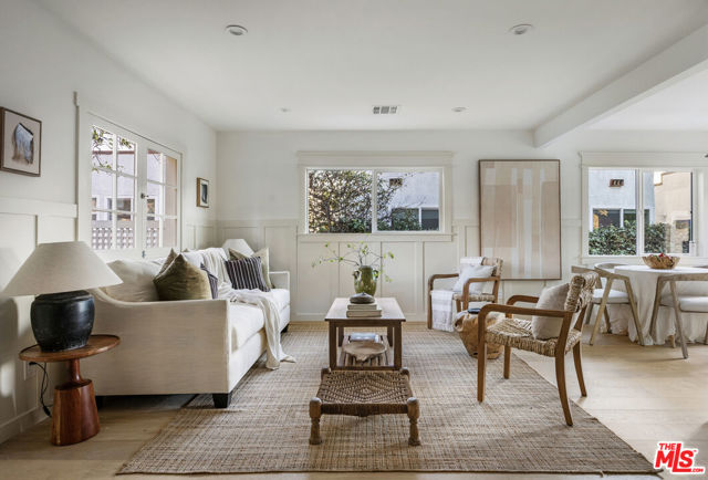 1411 Armadale Avenue, Los Angeles CA: https://media.crmls.org/mediaz/177025b8-b2f5-4716-a36c-4bc2bbf08598.jpg