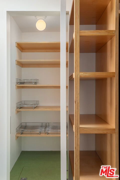 630 N Alta Vista Boulevard, Los Angeles CA: https://media.crmls.org/mediaz/1770aa6b-a6bb-4504-a0ad-041b430ac567.jpg