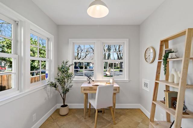 847 Willow Glen Way, San Jose CA: https://media.crmls.org/mediaz/17714c8f-aa11-4f6d-9a9a-a0a39b9dbcc6.jpg