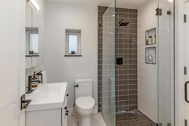 625 W Glen Way, Woodside CA: https://media.crmls.org/mediaz/1772717a-6552-452e-9923-d4e86843d925.jpg
