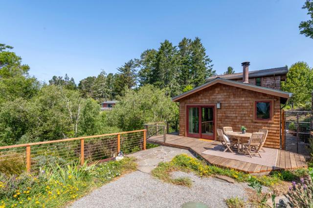 18050 Highway 1,  CA: https://media.crmls.org/mediaz/17736e4e-df3e-473a-909f-27ba06618952.jpg